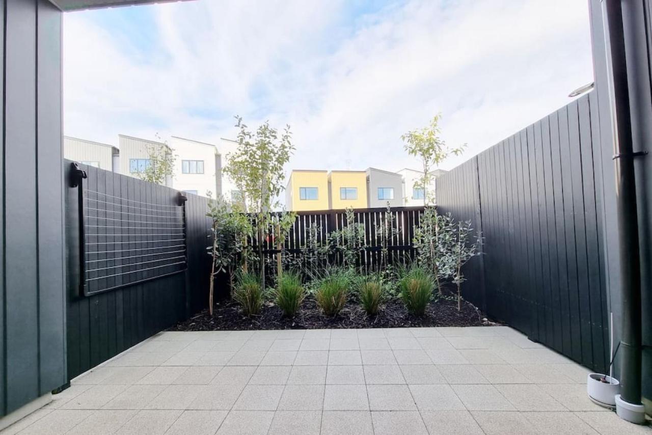 Huntington Townhouse With Patio And Parking Villa Auckland Exterior photo